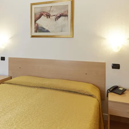 Adele Hotel 3*