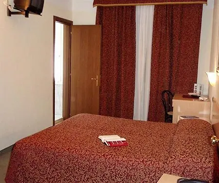 Adele Hotel