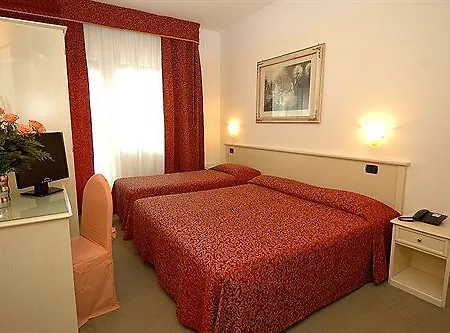 Adele Hotel