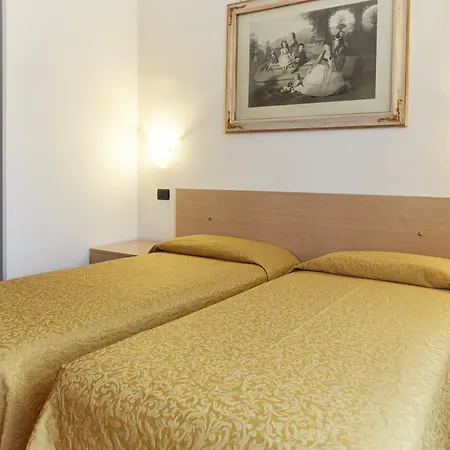 Adele Hotel 3*