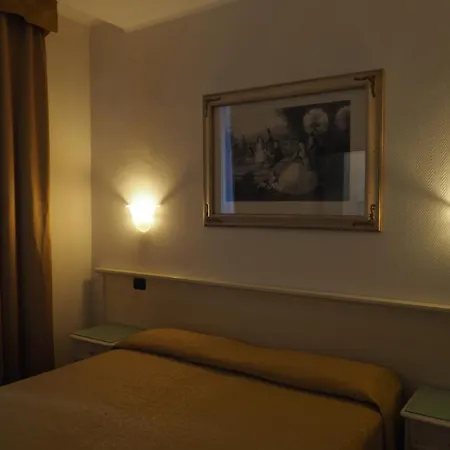 Adele Hotel