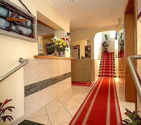 Adele Hotel