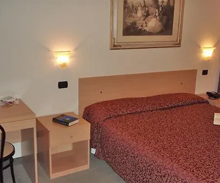 Otel Adele 3*