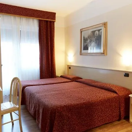 Adele Hotel