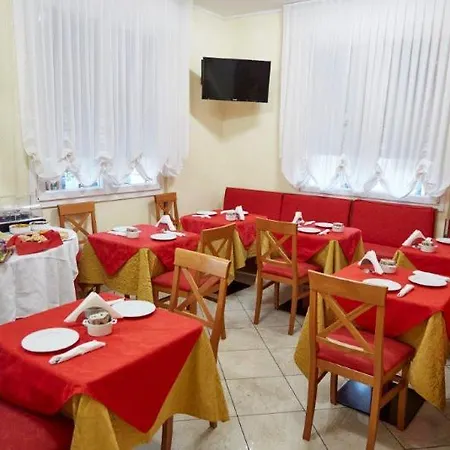 Adele 3* Маргера