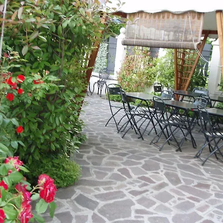 Otel Adele 3*