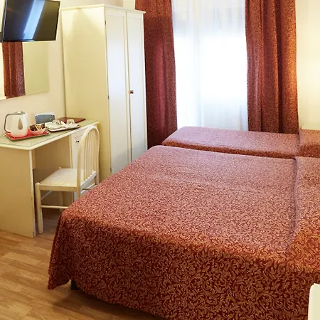 Adele Otel 3*
